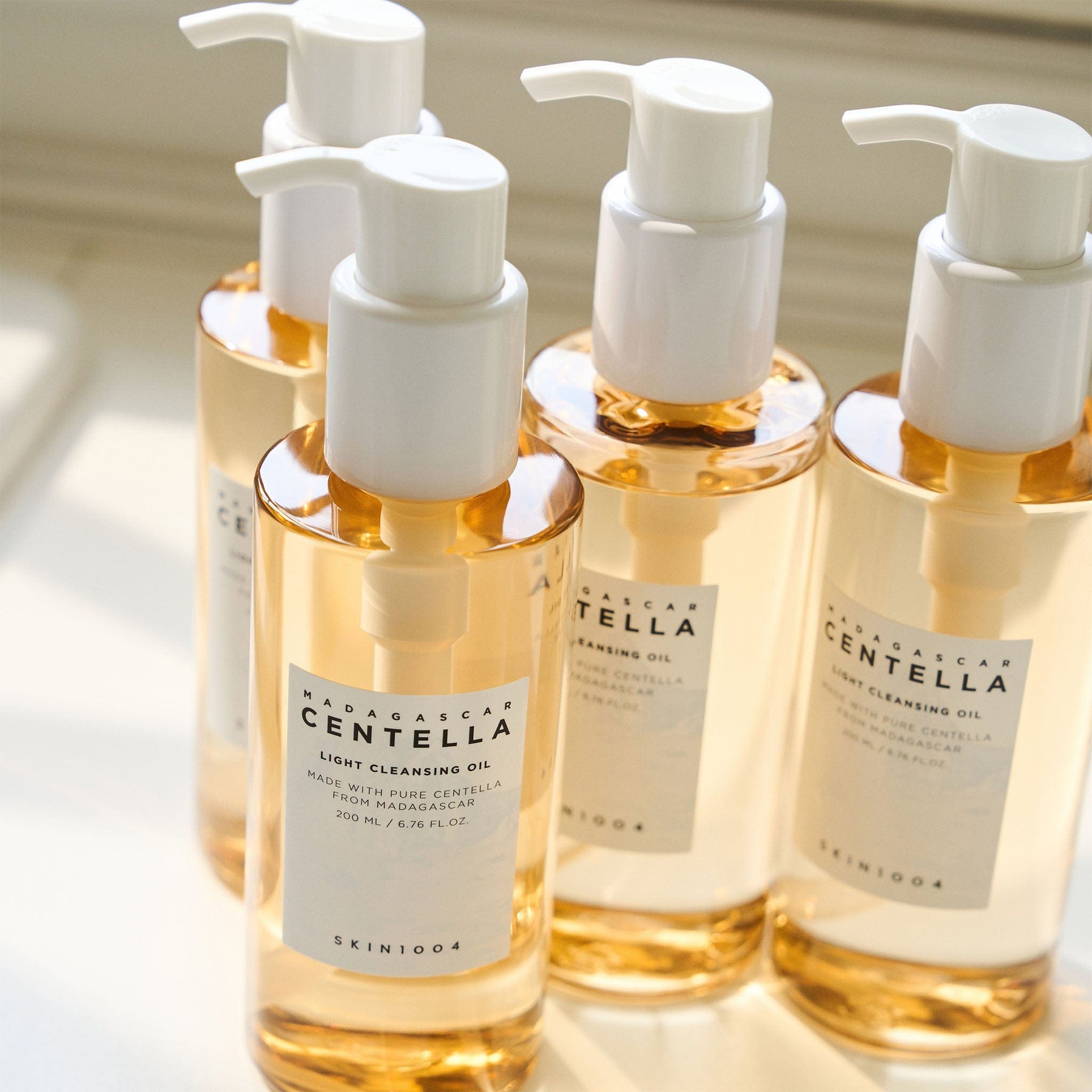 SKIN1004 Madagascar Centella Light Cleansing Oil غسول زيتي بالسنتيلا - الصورة 4